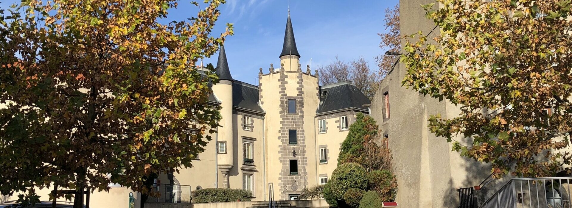 Mairie de Pérignat-lès-Sarliève (63)